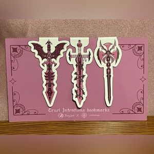 Fairyloot Cruel Intentions Magnetic Bookmarks